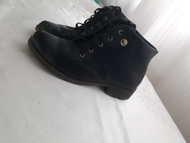 sapatinho de luxo botinha