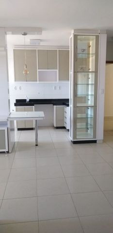 Apartamento Ed. Panamera 205 Sul