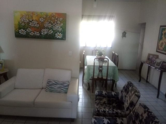 Casa espaçosa e mobiliada em Capim Macio com 3 quartos - Foto 4
