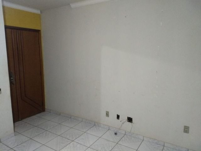Alugo Apartamento Condomínio Jardim Aeroporto, Várzea Grande - Foto 2