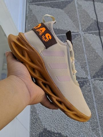 Tênis Adidas Yeeze Novo Vários Modelos