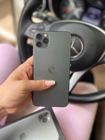 IPhone 11 pro max de 256Gb Verde meia noite