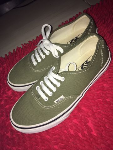 vans authentic verde militar