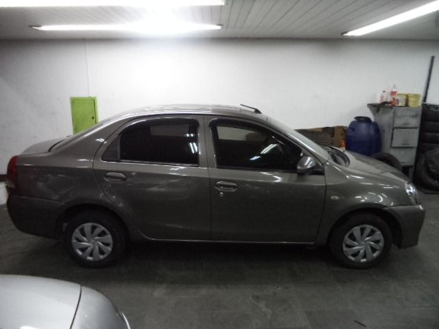 Toyota Etios Sedan 1.5X Flex Completo 2017 Cinza - Foto 4
