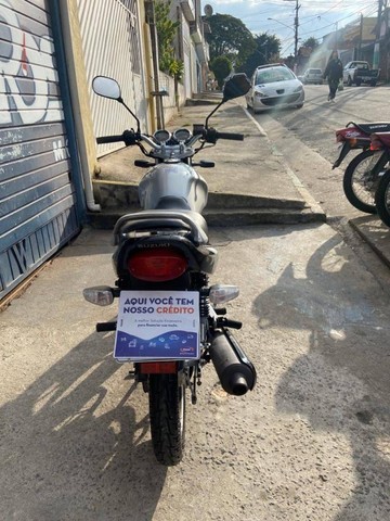 NOVIDADE NA LOJA! SUZUKI YES 125 SE 2011! 2 PNEUS ÓTIMO ESTADO!