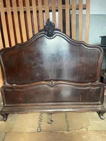 Cama Estilo Chipandelle Em Imbuia