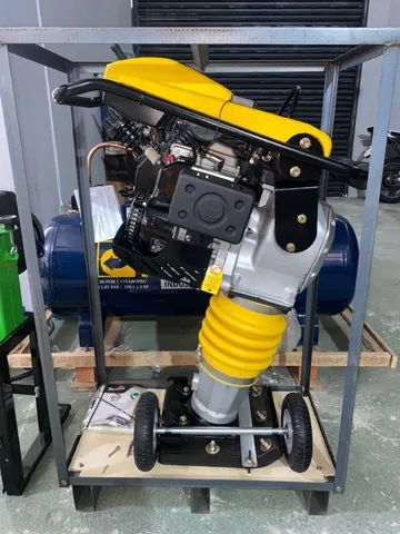 Compactador de Solo Percussão com Motor 4HP 149CC - Toyama 