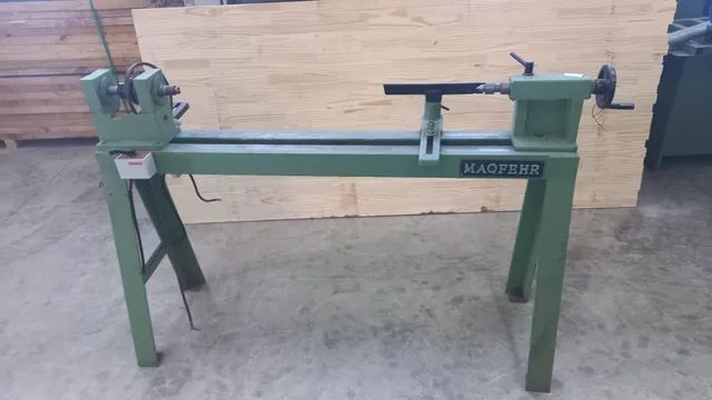 Torno para madeira simples Maqfehr sem motor - Foto 4