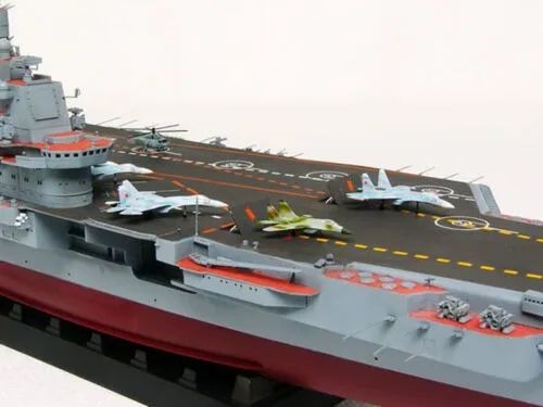 Kit de montar Porta Aviões Classe Kuznetsov (leia o anúncio) - Foto 2