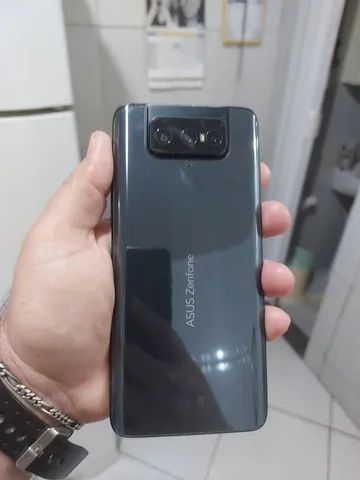 ZenFone 8 flip 