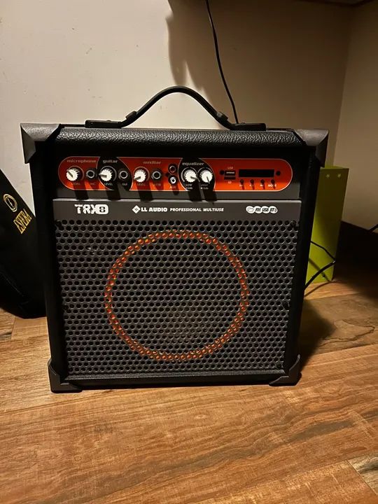 Caixa Amplificada Multiuso Ll Audio Trx8 45 Wrms 127/220 V