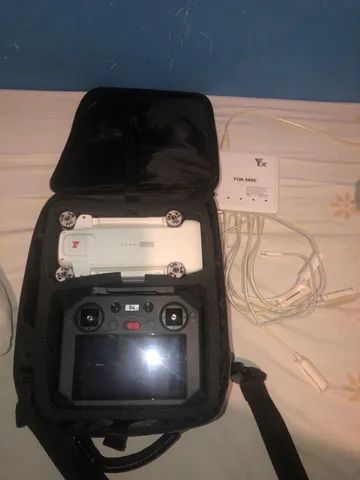 Drone fimi x8se 2022 v2 com o controle nomal e 3 baterias - Foto 3