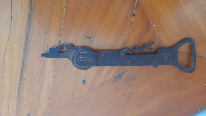 Saca-Rolhas e Abridor de Garrafa - (Vintage) Década de 1950 - Foto 4