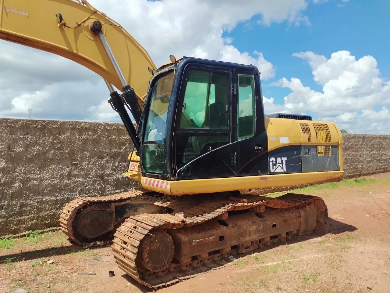 Escavadeira Caterpillar 320D