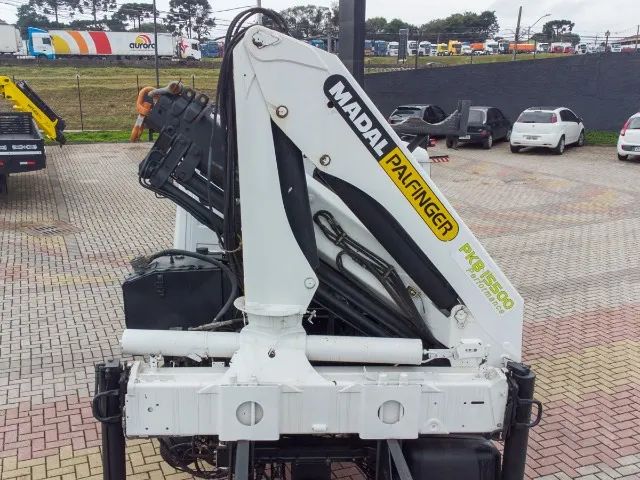 Munck Madal Palfinger PKB 15500 3H1M - 2013 - Com Controle Remoto - Instalada - Foto 11