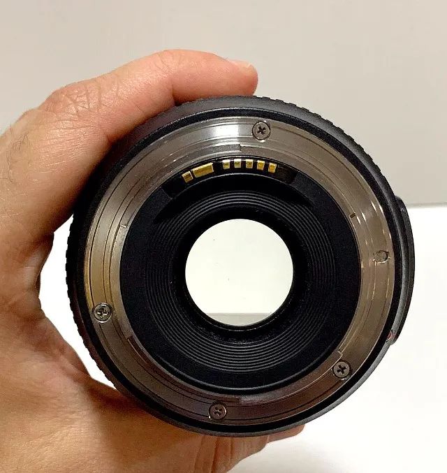 Lente Canon EF 35mm f/2.0 IS STM (Semi) - Foto 2