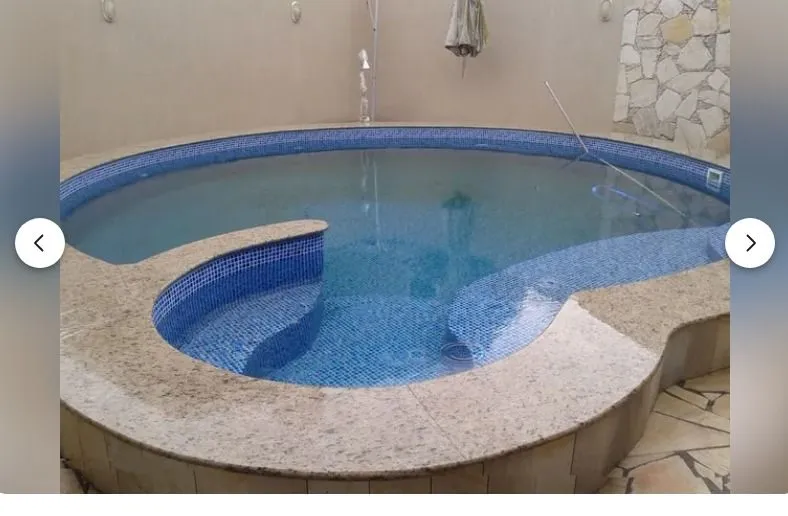 Piscinas construidas vinil e azulejos