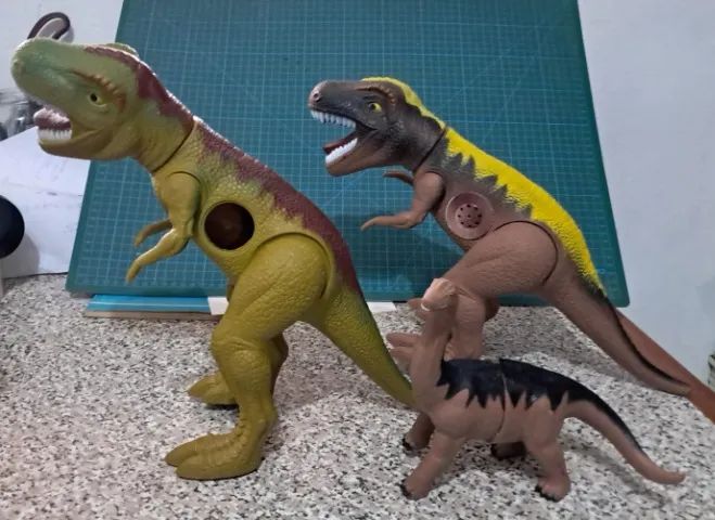 03 Dinossauros  Emborrachados 2X30cm e 1X17cm  - Foto 3