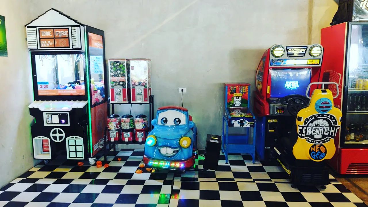 Máquinas de Pegar Pelúcias - Foto 2