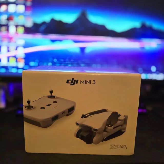 Drone DJI Mini 3 com controle sem tela