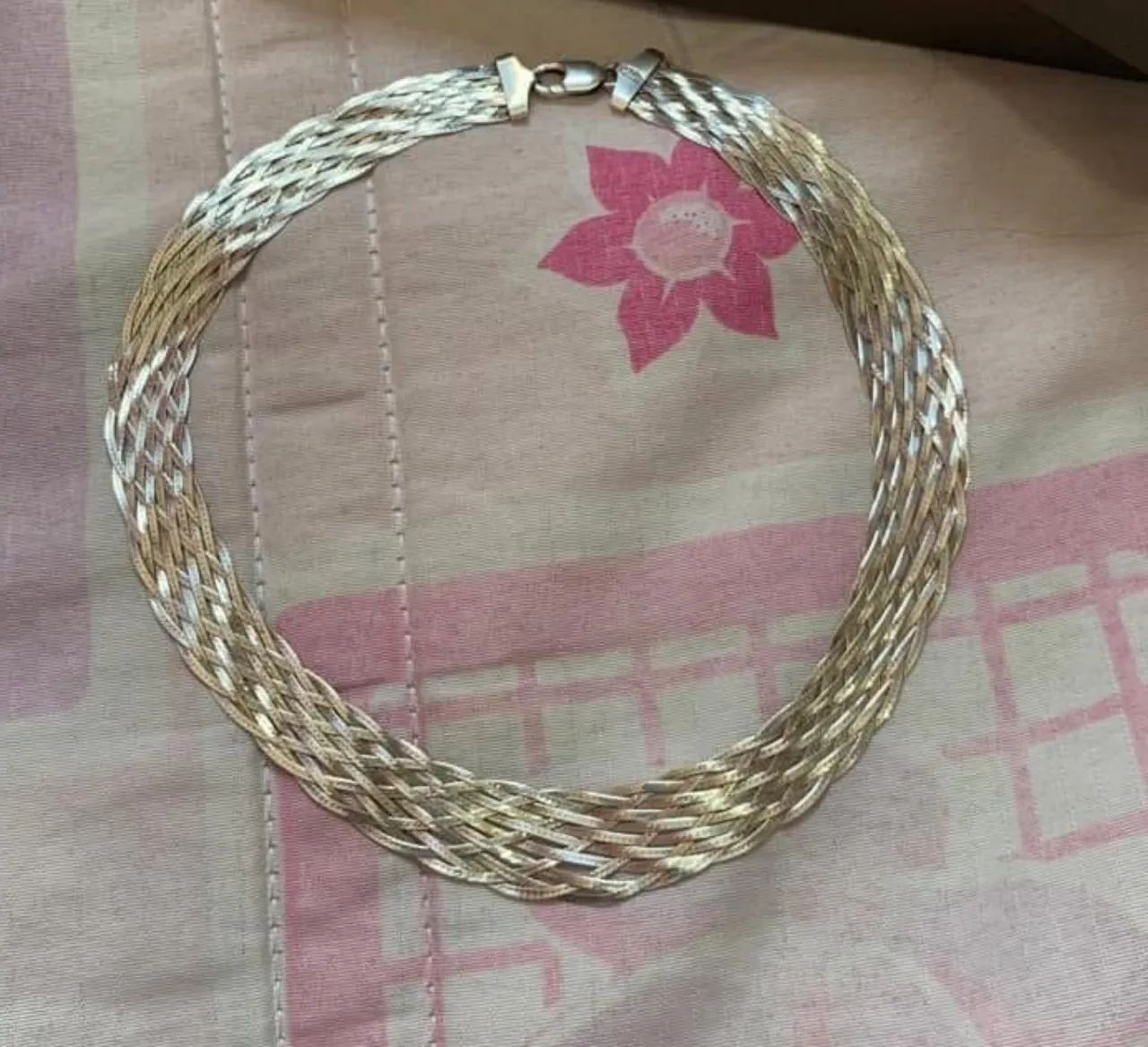 Colar de corrente trançada em prata