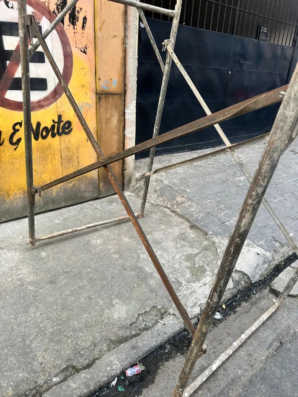 Andaimes Metálicos para Construção - Foto 2