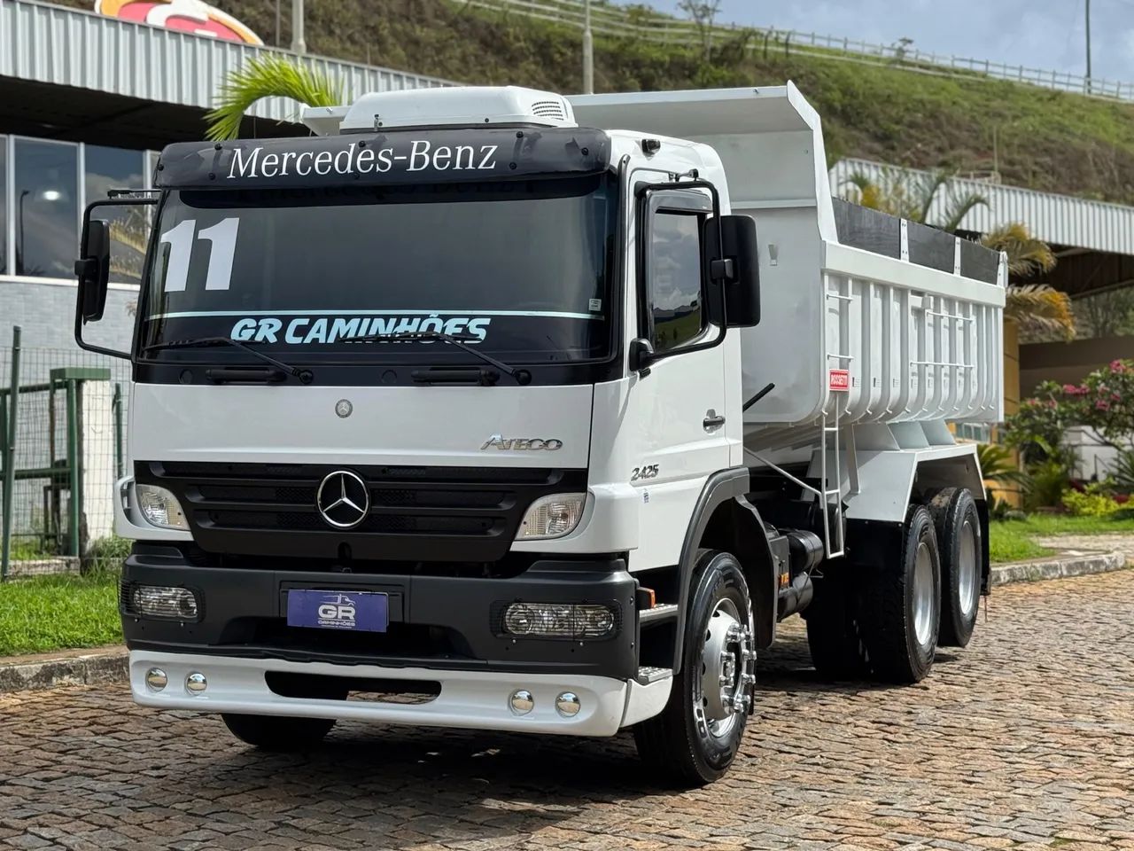 CAMINHÃO MB ATEGO 2425 2011 TRUCK CAÇAMBA ÚNICO DONO EXTRA