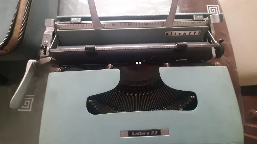 Maquina de escrever Olivetti lettera 22 - Foto 5