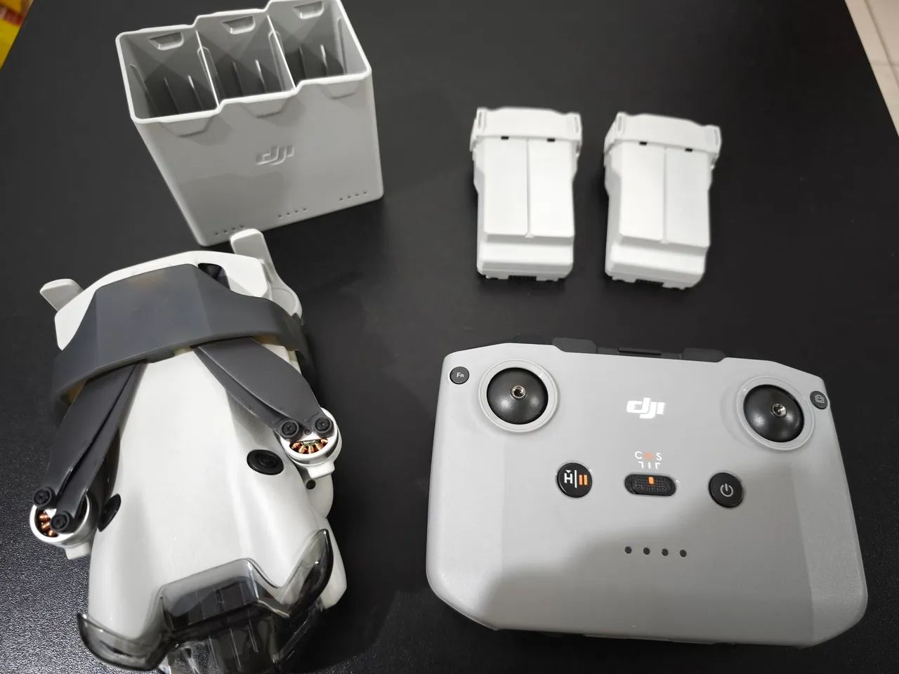 Drone DJI Mini 4 Pro baterias fly more plus 45 minutos  