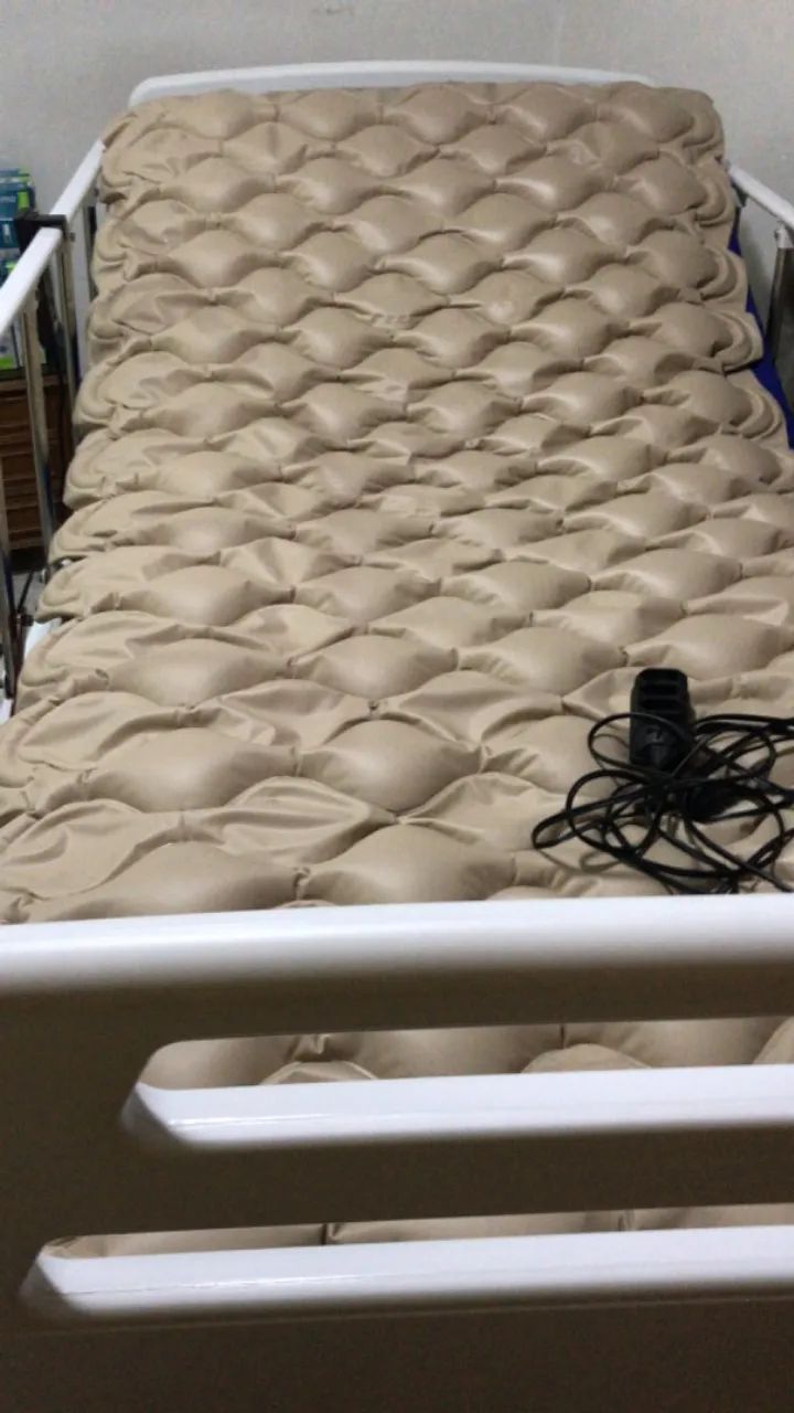 cama hospitalar semi nova com controle remoto 3 posições  - Foto 5