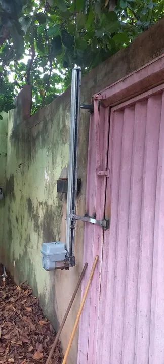 Vendo motor de portão eletrônico usado funcionando normalmente  - Foto 3