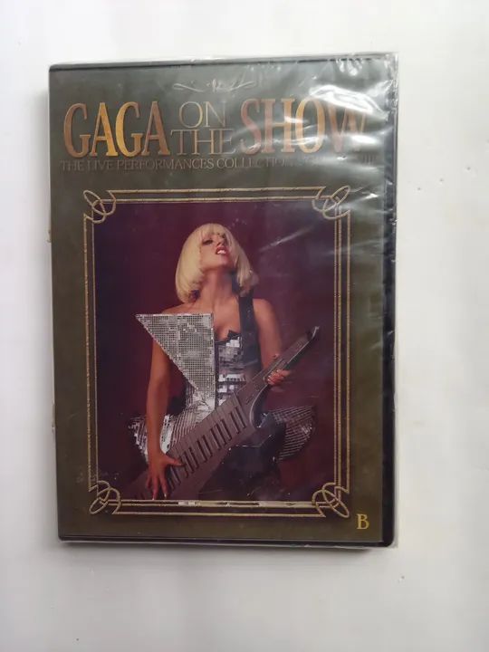 Gaga on the show the Live performances collection volume 7
