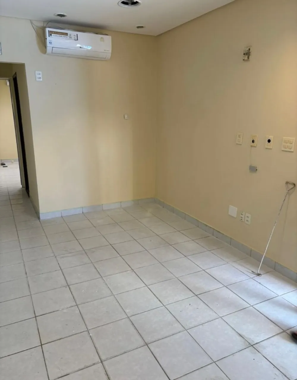 Alugo imóvel recém-reformado - 150m² - Imbiribeira