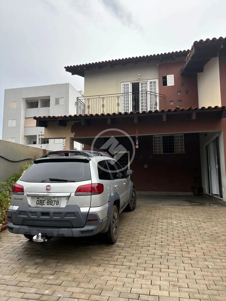VENDE-SE OU ALUGA SOBRADO no Shangri-la, 2 suítes, 2 demi Suítes e COM ENERGIA SOLAR de 1.