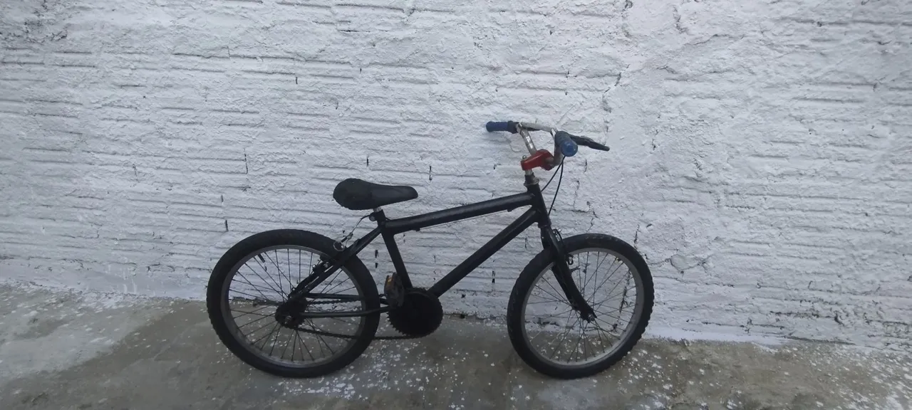 Bicicleta aro 20 preta