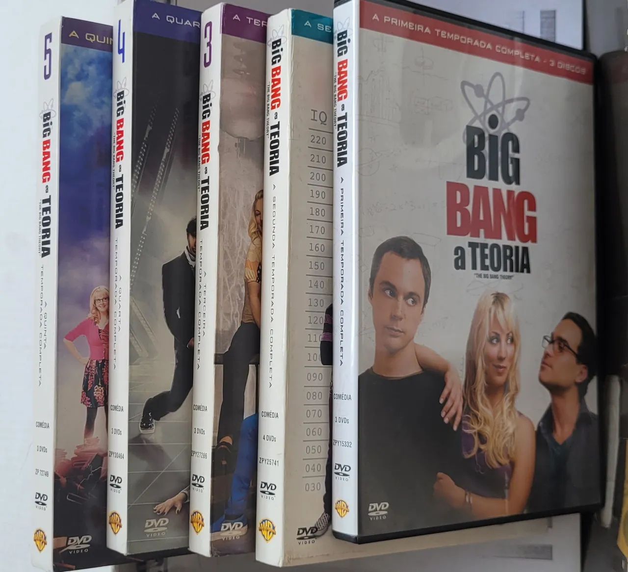 Big Bang Theory - 1ª, 2ª, 3ª e 4ª e 5ª Temporadas Completas - DVD