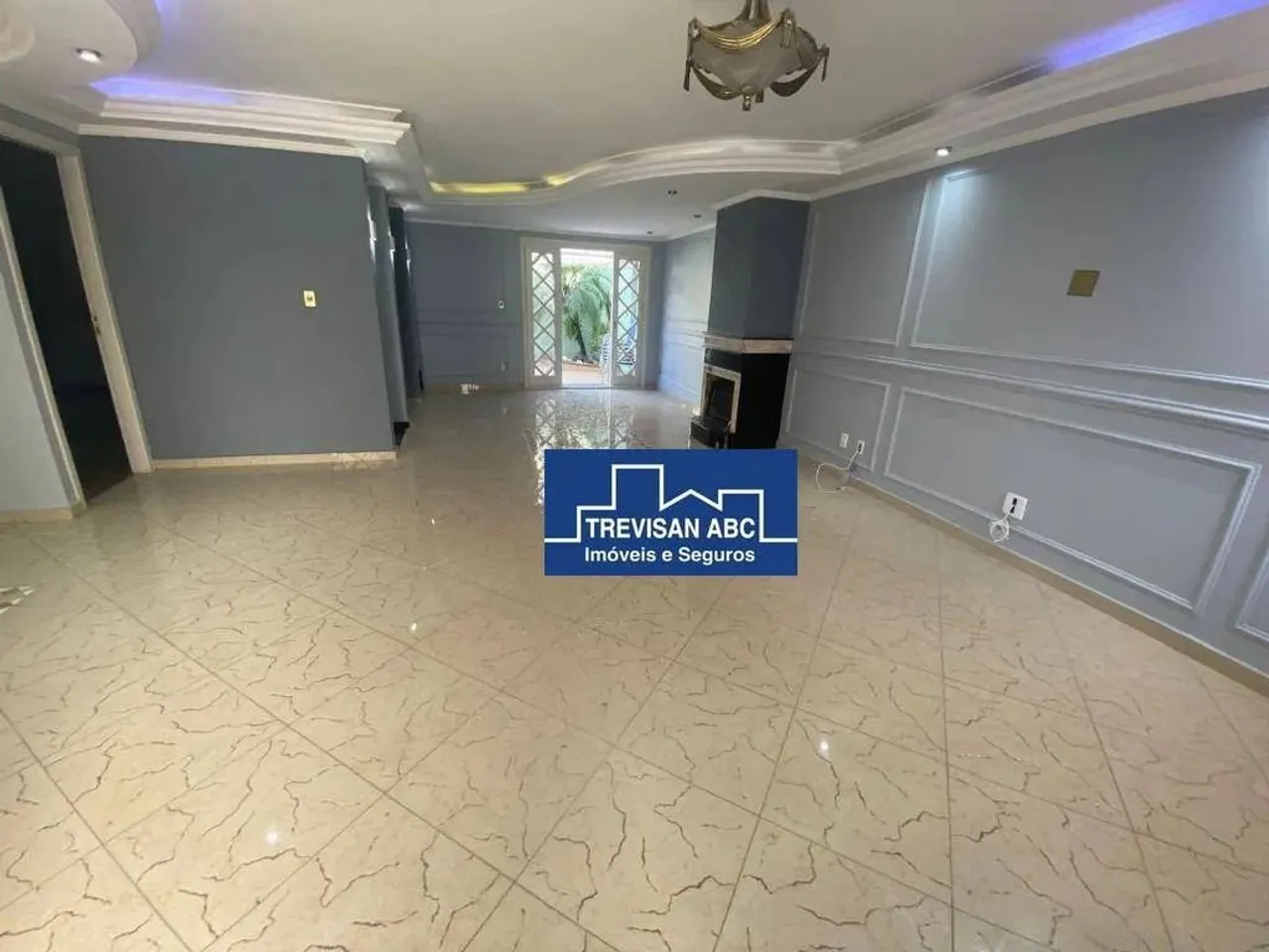 Sobrado em condomínio fechado, com 5 dormitórios para alugar, 389 m² - Jardim São Caetano