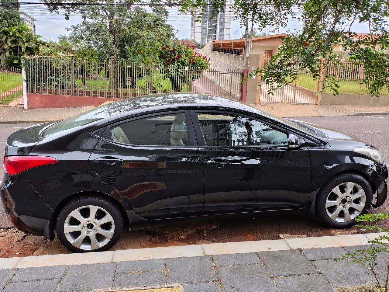 Vendo Hyundai Elantra 2011/2012