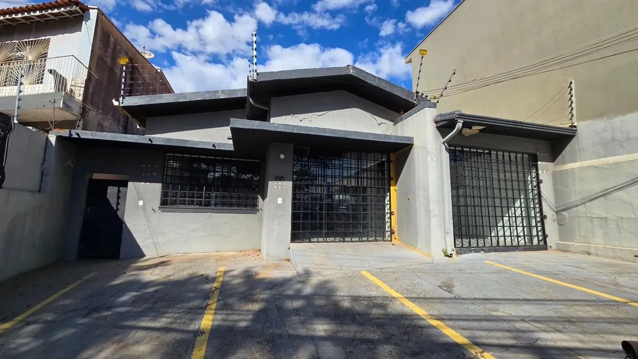 Casa para alugar na Avenida Imperatriz Leopoldina, Vila Nova - Campinas -SP