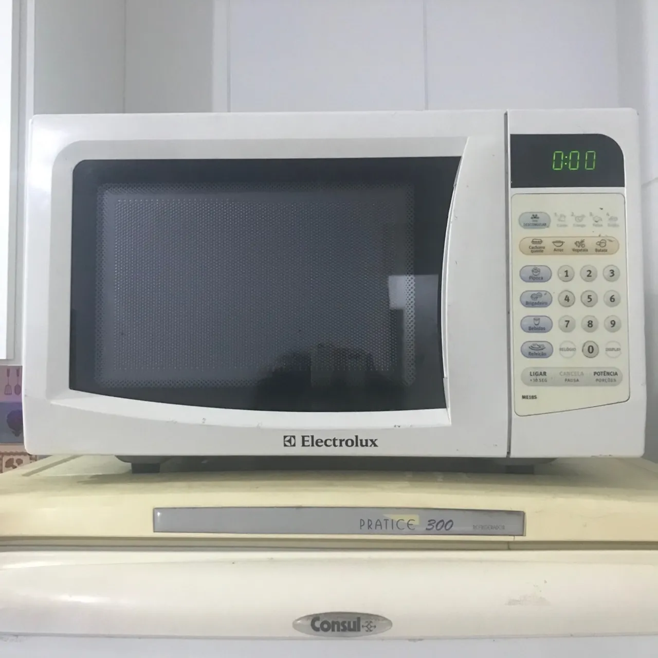 Micro-ondas Electrolux ME18S