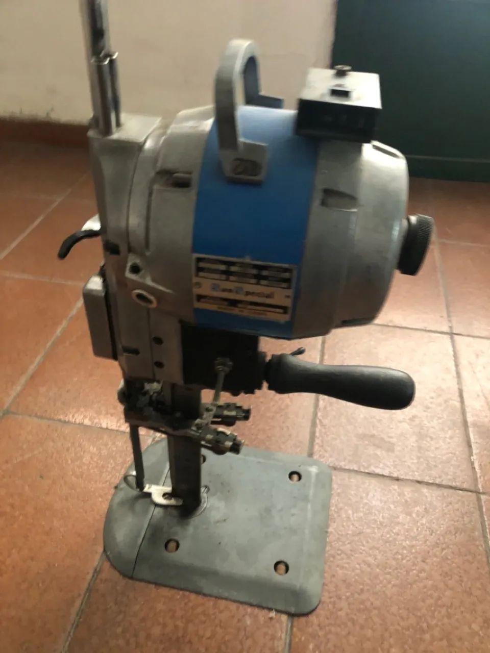 Máquina de corte de tecido 
