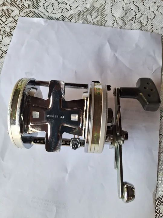 Carretilha Abu Garcia Relíquia  - Foto 2