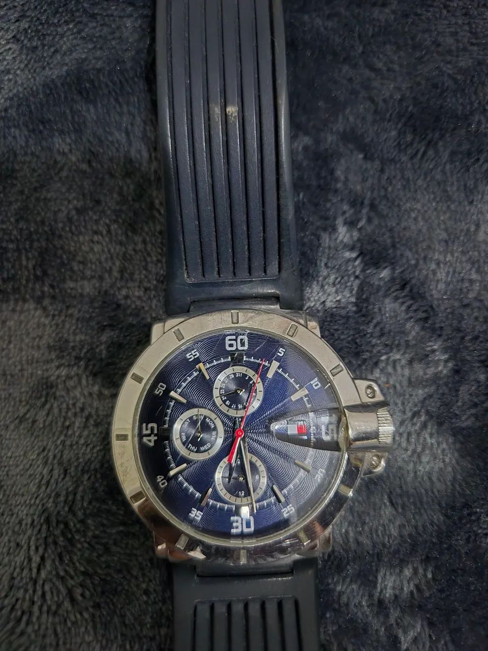 Relógio Tommy Hilfiger Chronograph Original - Mostrador Azul, Pulseira de Borracha