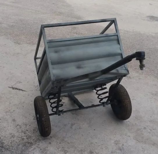 Carretinha para ser puxada em moto valor r$ 1300