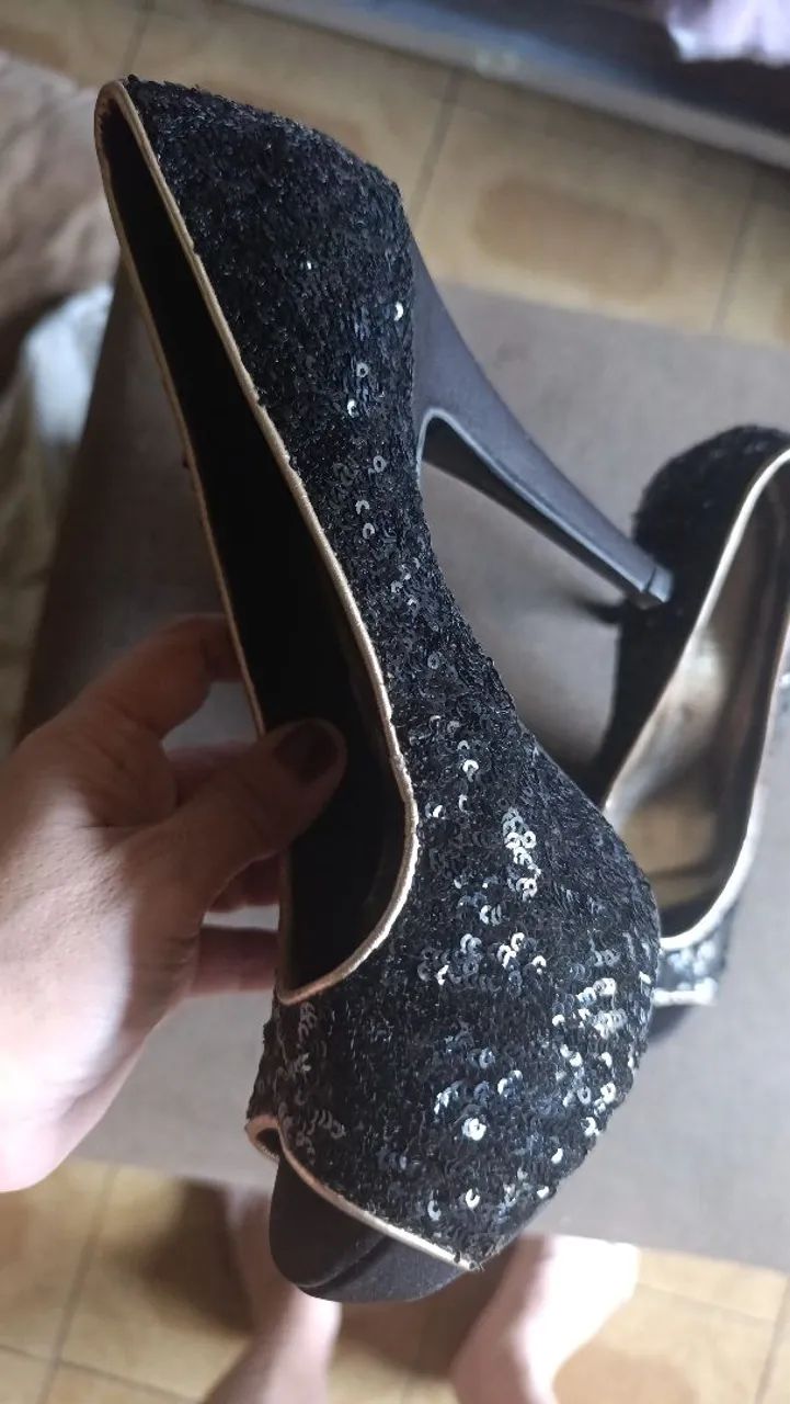 N36 Scarpin Preto com Paetês - Foto 3