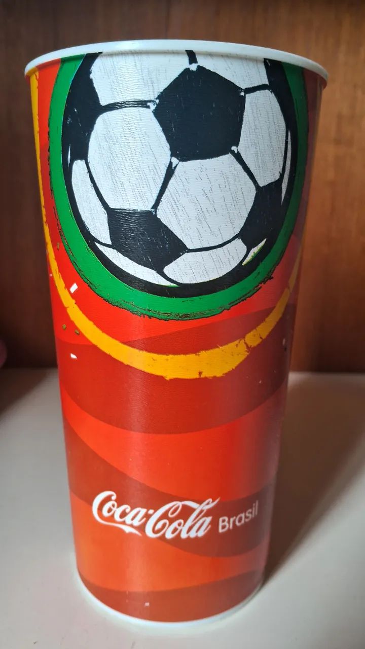 Copo de Plástico resistente Coca Cola Brasil - 650 ml - Foto 2
