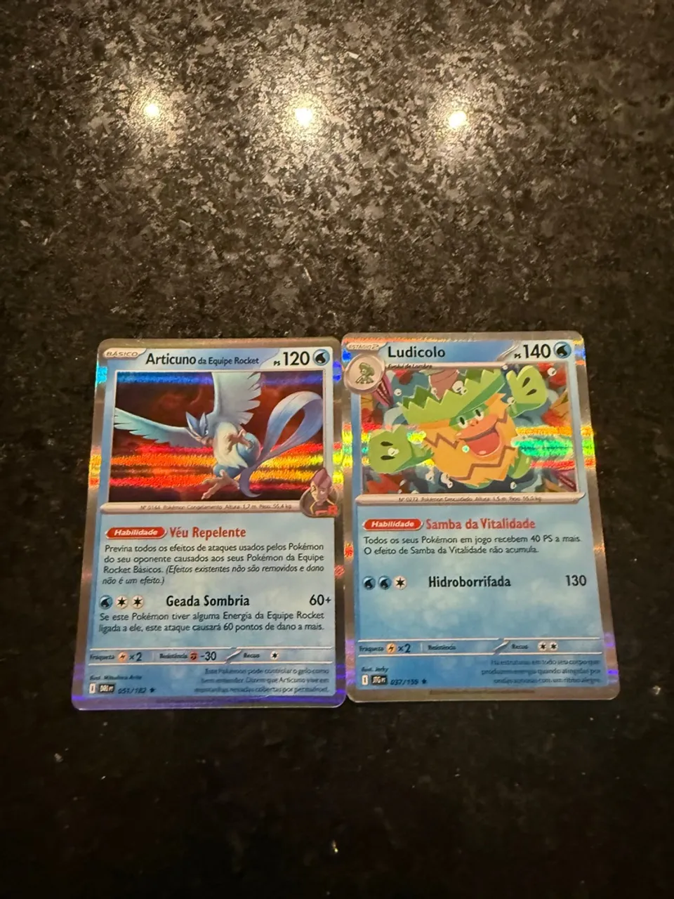 Cartas Pokémon Articuno e Ludicolo