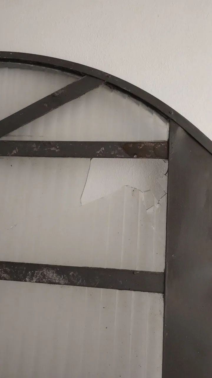 Porta de metal com vidros - SEM BATENTE - Foto 5