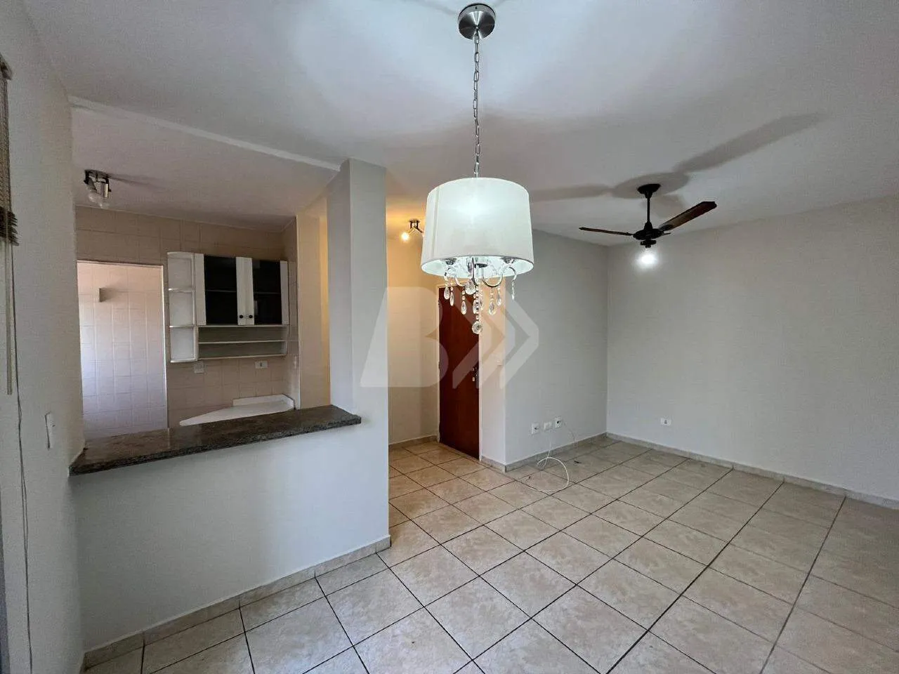 Apartamento para alugar no Edifício Dakar, no bairro Centro em Piracicaba