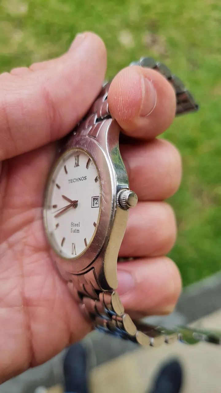 Vintage Technos Watch with Calendar64167814445953122
